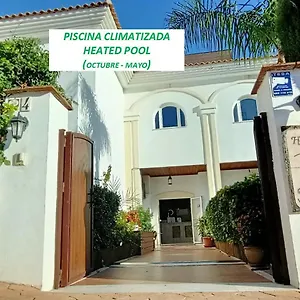 2* Hotel La Luna Blanca